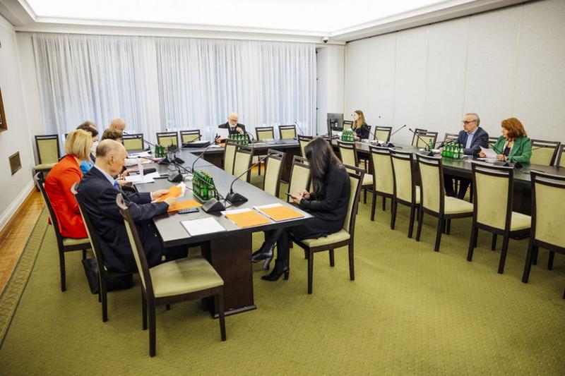 Alternatywy legislacyjne po odrzuceniu ustawy