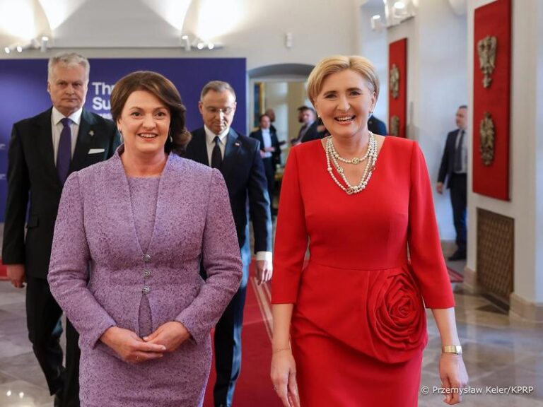 Jakie jest wyznanie żony prezydenta Dudy? Odkryj tajemnice jej duchowości