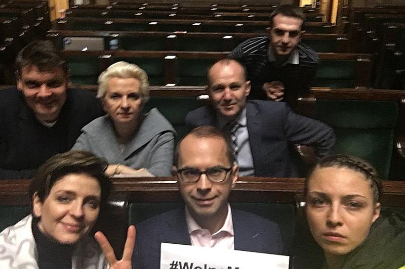 Reakcje partii politycznych