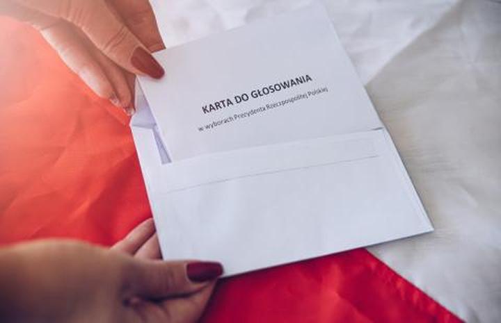 Gdzie odbyły się wybory korespondencyjne? Odkryj najważniejsze lokalizacje i szczegóły