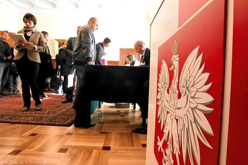 Kto wygrał wybory za granicą? Oto wyniki i ich znaczenie dla Polaków