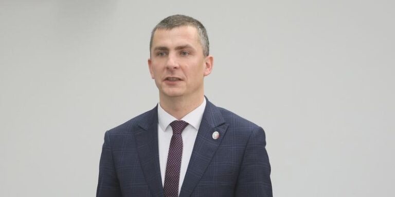 Ile zarabia prezydent? Fakty o wynagrodzeniu najwyższego urzędnika w kraju