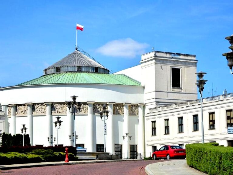 Jakie partie polityczne reprezentują Polskę w Sejmie?