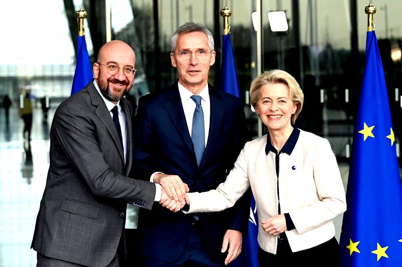 Historia NATO